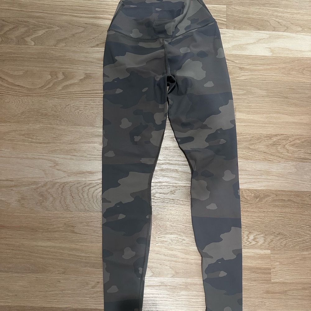 Alo camo leggings
